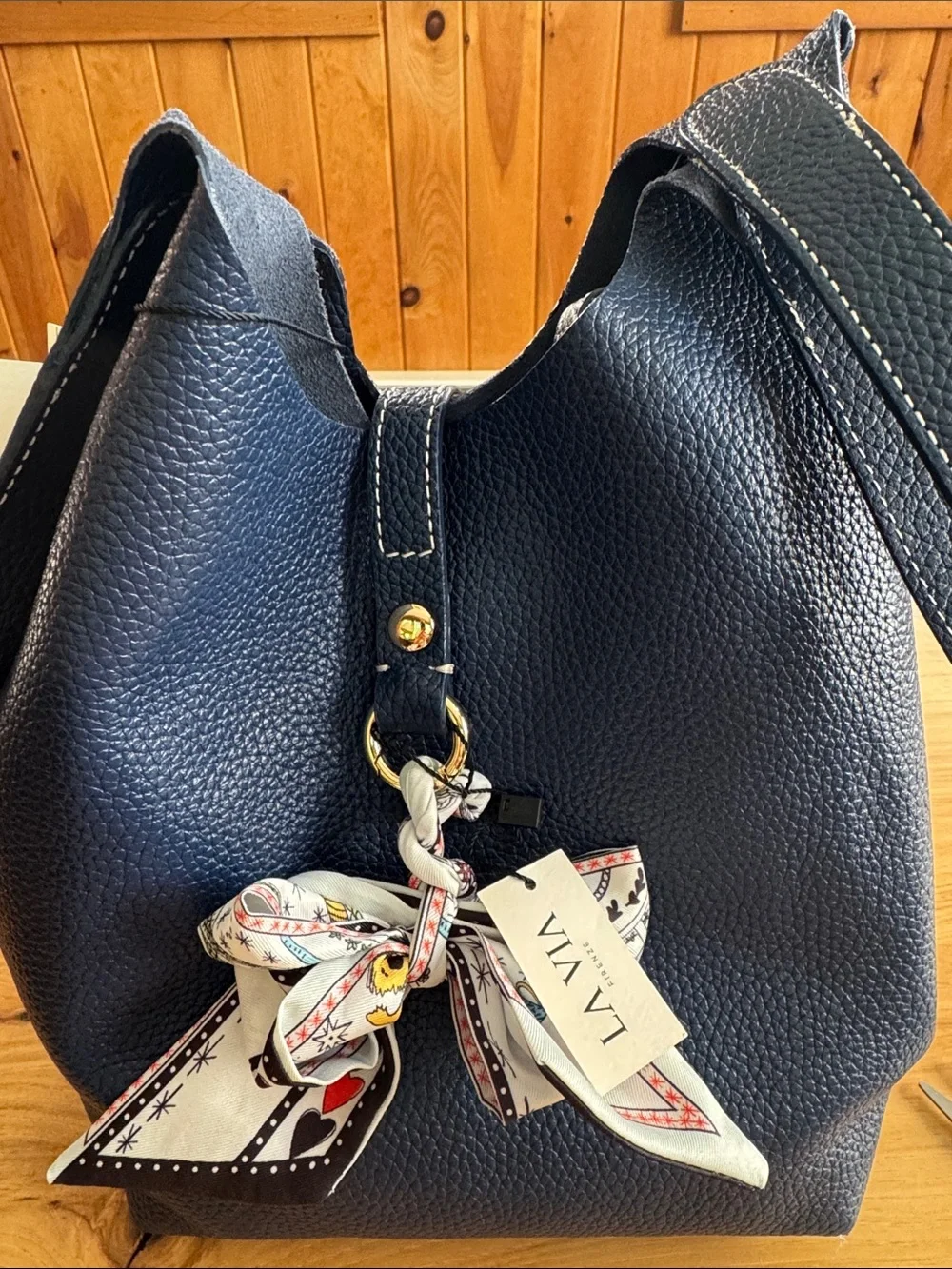 Women’s Pebbled Leather Hobo Bag in Navy with Scarf Accent. Made in 🇮🇹 - Picture 2 of 5